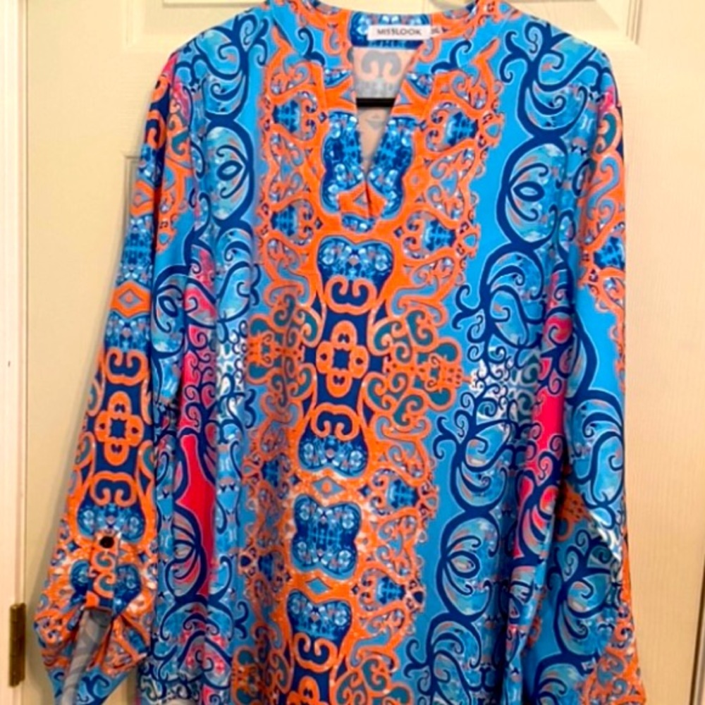 BEAUTIFUL TUNIC TOP NWOT 3XL (fits like 2XL)